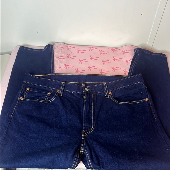✅NEW✅Mens  Blue Jeans - Picture 1 of 5